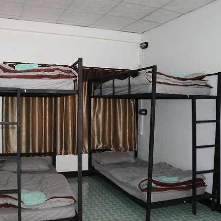 Family Home 2 Chiangmai (Adults Only) Чиангмай Екстериор снимка