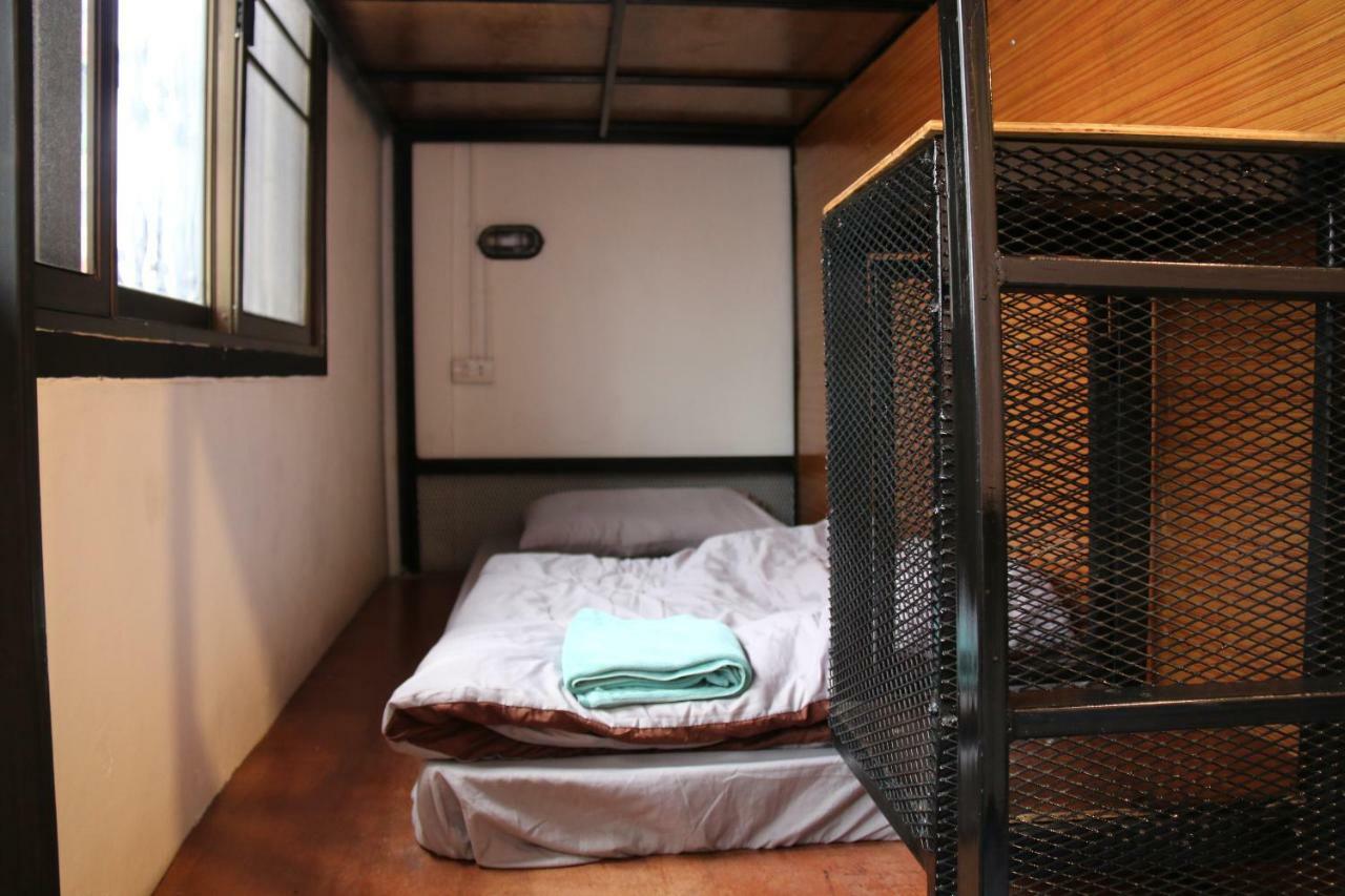 Family Home 2 Chiangmai (Adults Only) Чиангмай Екстериор снимка
